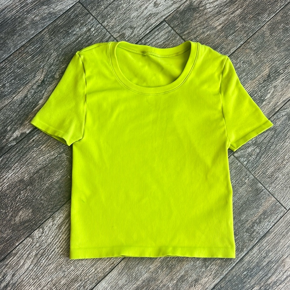 Ivl neon green active tee
